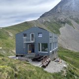 La nouvelle cabane Fenestral, qui fête ses dix ans, peut accueillir jusqu'à 34 personnes.